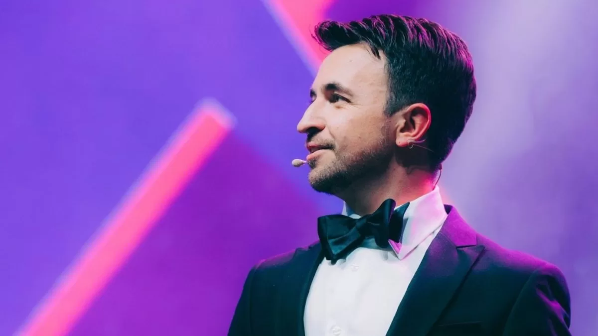 Alejandro "Buffy" Barros. 