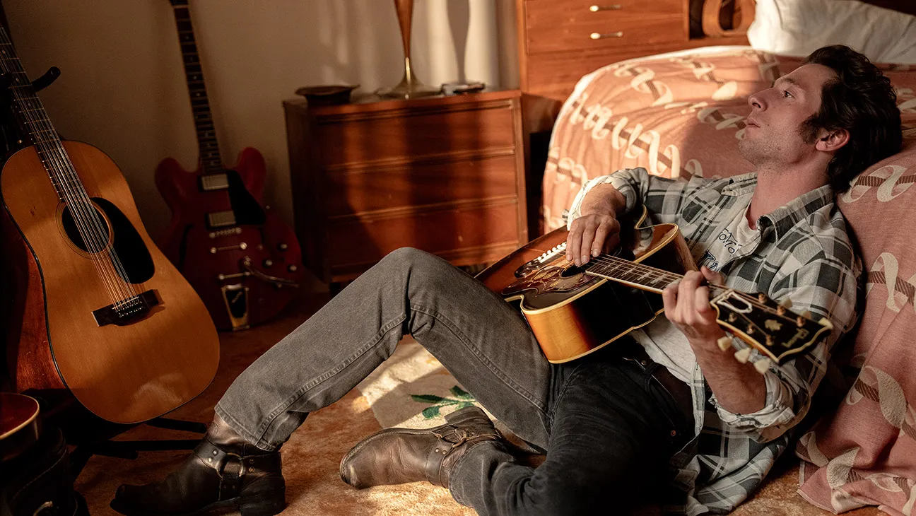 Jeremy Allen White como Bruce Springsteen en "Deliver Me From Nowhere".