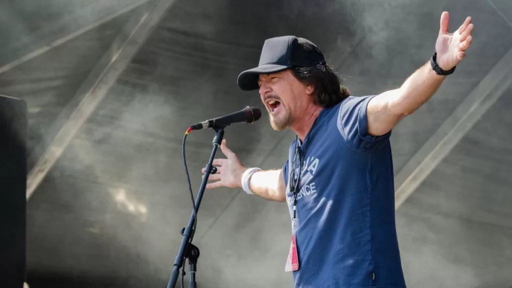 Reconocido integrante de Pearl Jam organizó una nueva edición de su propio festival y versionó una canción de Led Zeppelin