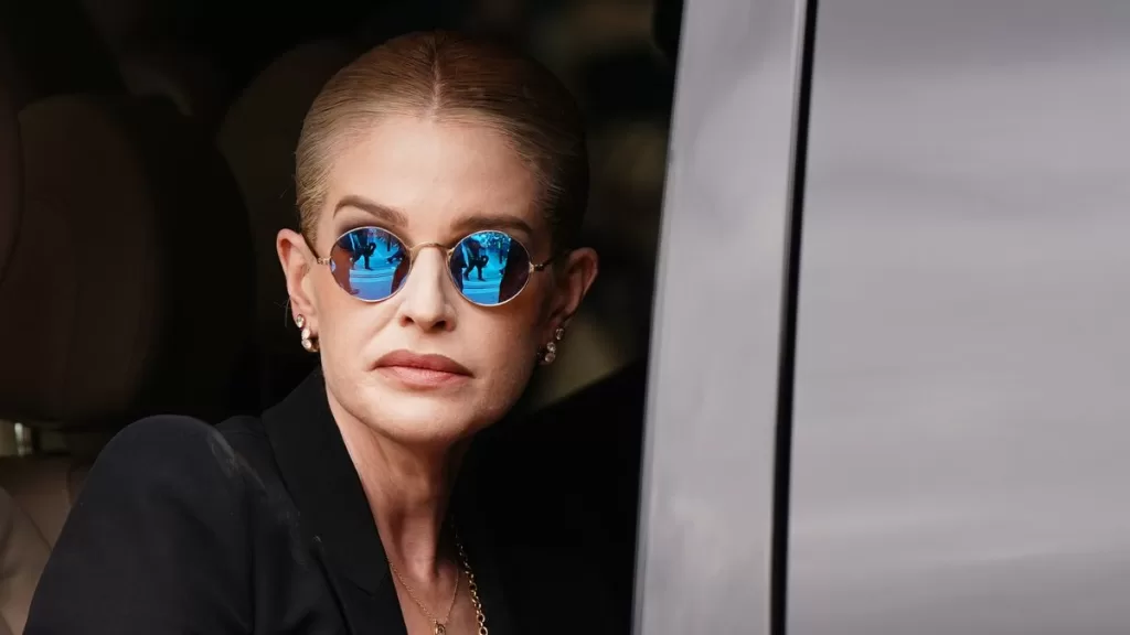 "Encontré algo que me hace feliz": La hija de Ozzy Osbourne reveló qué le "ha traído su sonrisa de vuelta" tras la muerte de su padre