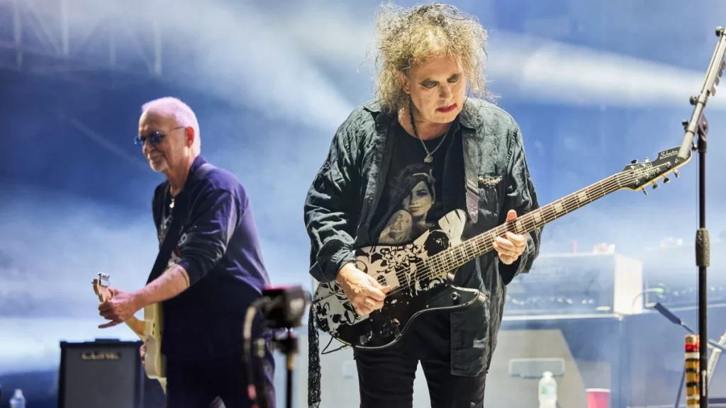 Robert Smith The Cure GettyImages-1687789992 web