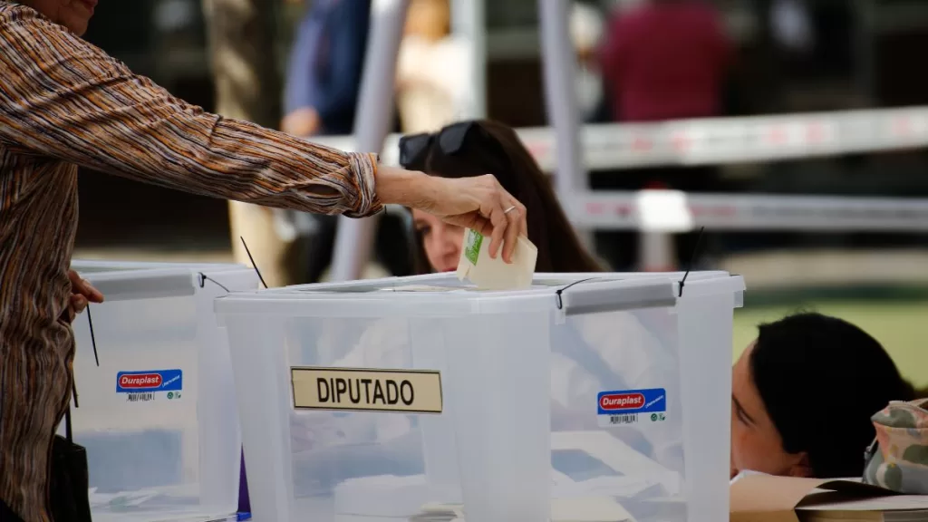 Elecciones voto parlamentarias A_UNO_1700085 web
