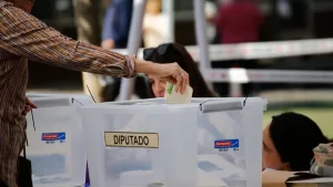 Elecciones voto parlamentarias A_UNO_1700085 web