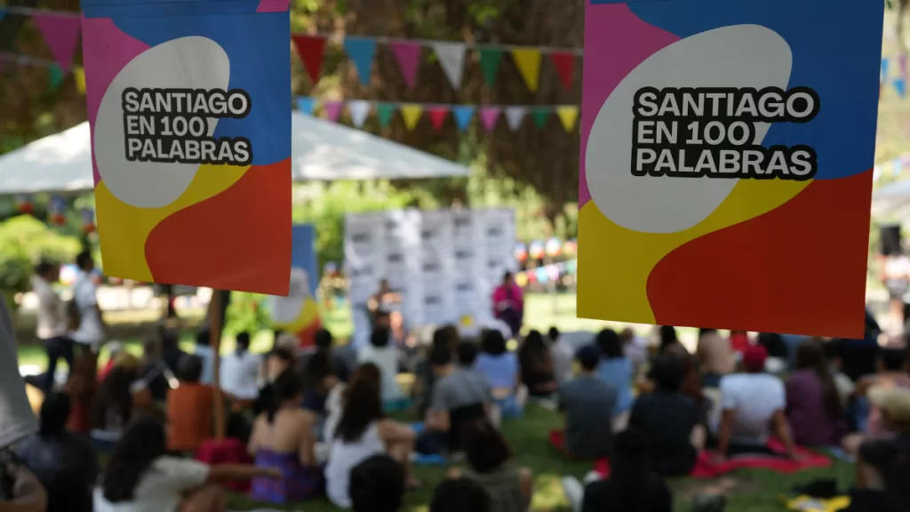 Santiago en 100 Palabras