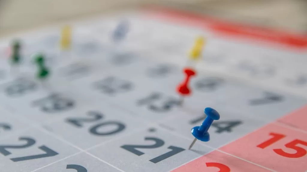 Calendario feriado GettyImages-2188160097 web