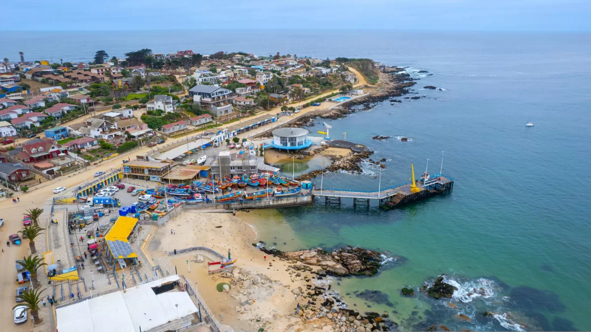 El pueblo chileno imperdible para estas vacaciones: A menos de dos horas de Santiago y cuenta con playas y museos