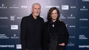 James Cameron y Sigourney Weaver