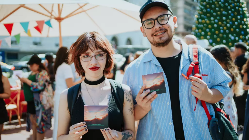 Santiago en 100 Palabras