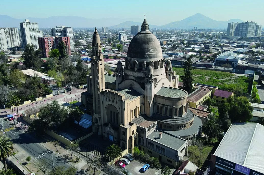 Basílica de Lourdes arquitectura Créditos Equipo de Patrimonio SECPLAN