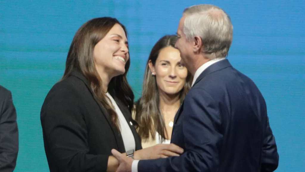 Natalia Duco y José Antonio Kast en la presentación del gabinete, Agencia Uno