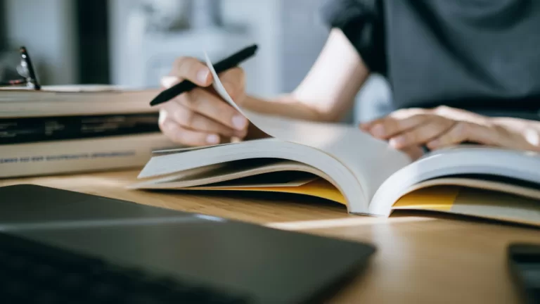 Beneficios para la educación superior: Fechas clave para postular a becas y gratuidad