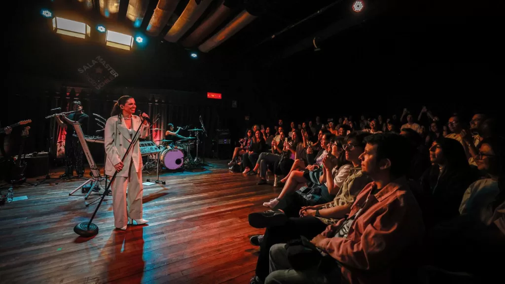 Sala Máster mes de abril