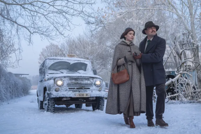 What Happens at Night primer vistazo