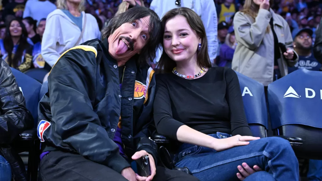 Anthony Kiedis y su novia