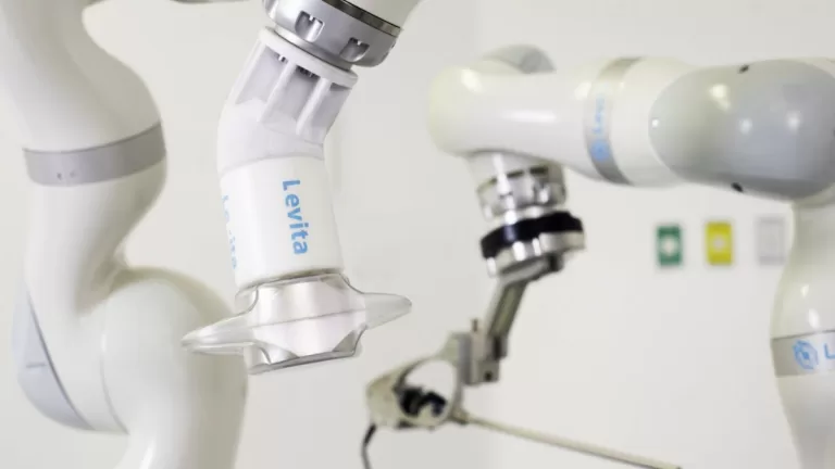 Mars promete acabar con las listas de espera