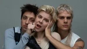 Robyn - Ca7riel y Paco Amoroso