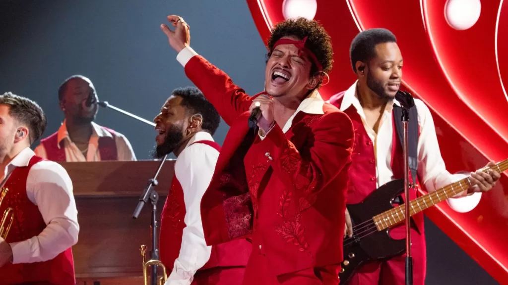 Bruno Mars GettyImages-2259495642 web