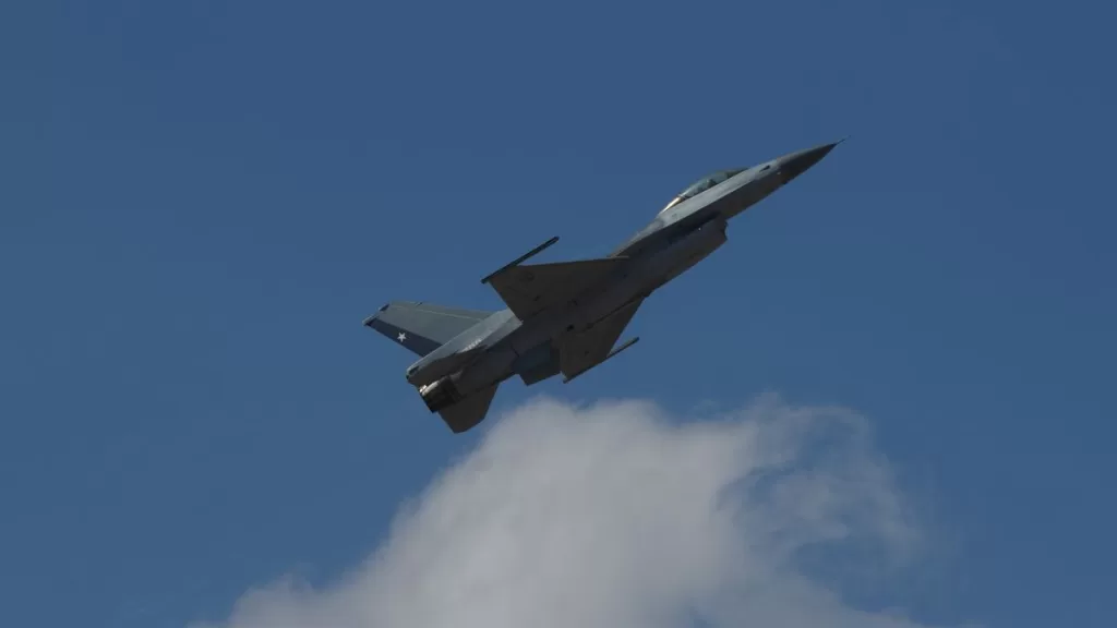 F-16 chilena piloto A_UNO_1364059 web