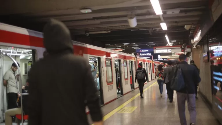 Metro de Santiago A_UNO_1690016 web