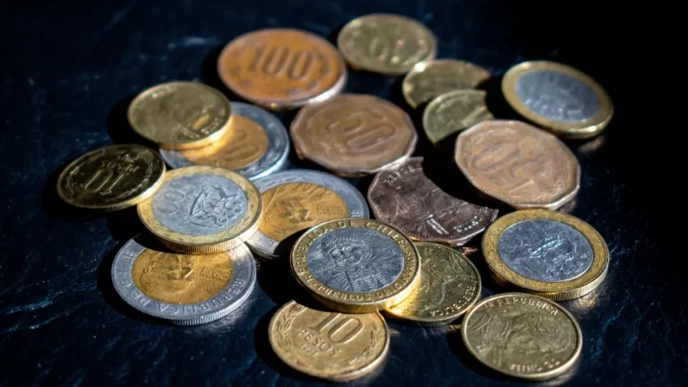 Moneda de 100 pesos valor 600 mil