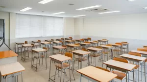 Colegio GettyImages-1414877372 suspensión de clases