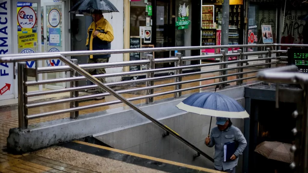 Lluvias Santiago jueves 16 de julio