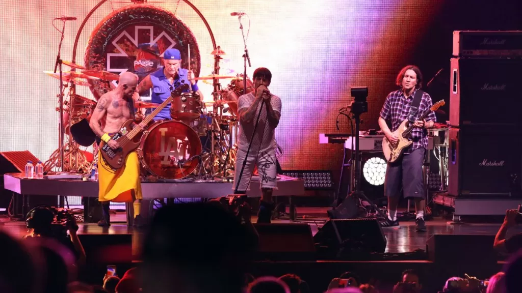 Red Hot Chili Peppers 2024