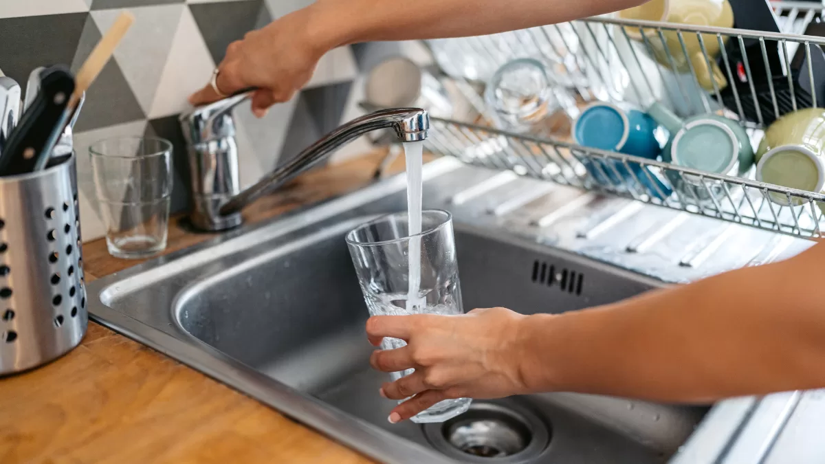 Cortes de agua de hasta 11 horas en Cerro Navia, Vitacura y San Joaquín el 15 de septiembre