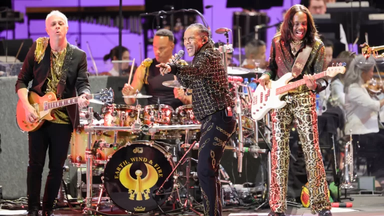 Banda earth wind and fire