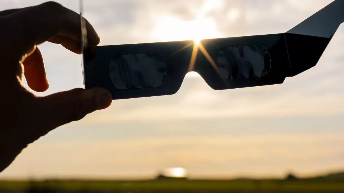 Eclipse lentes