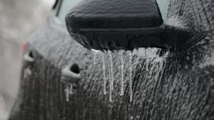 Auto con hielo
