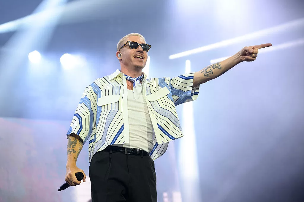 PARÍS, FRANCIA - 19 DE JULIO: El rapero estadounidense Macklemore actúa en directo en el escenario durante el 5.º Festival Lollapalooza de París el 19 de julio de 2025 en París, Francia. (Foto de Kristy Sparow/Getty Images)