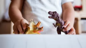 Niño dinosaurio GettyImages-696549428 web