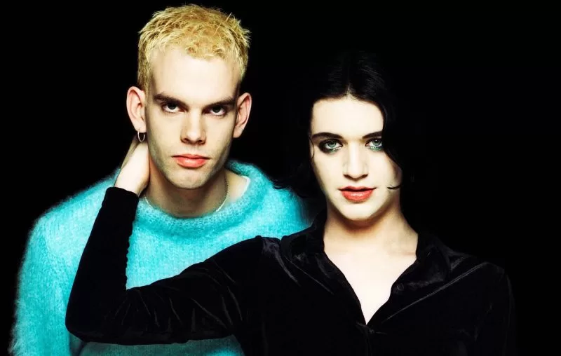 placebo_scarlet_page-800x508