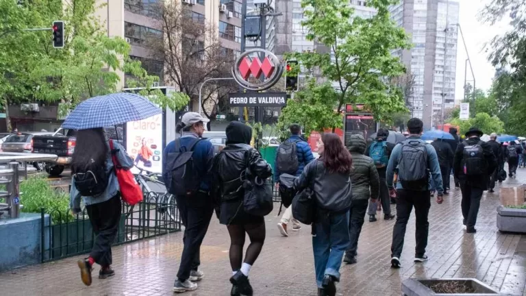 Lluvia en santiago A_UNO_1773843 web