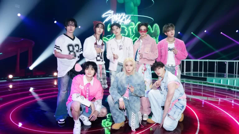 Stray Kids