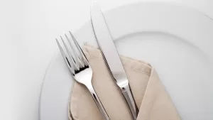 conce al plato GettyImages-2252452041 web